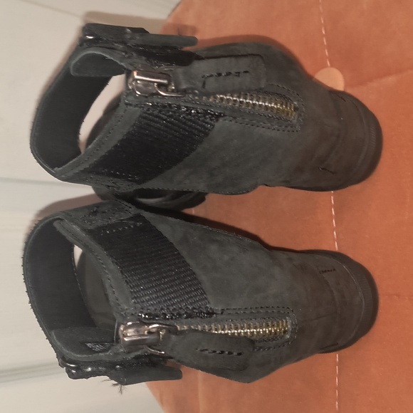 Sorel Joanie II Ankle Strap Wedge Sandal Size 9 - Picture 6 of 9